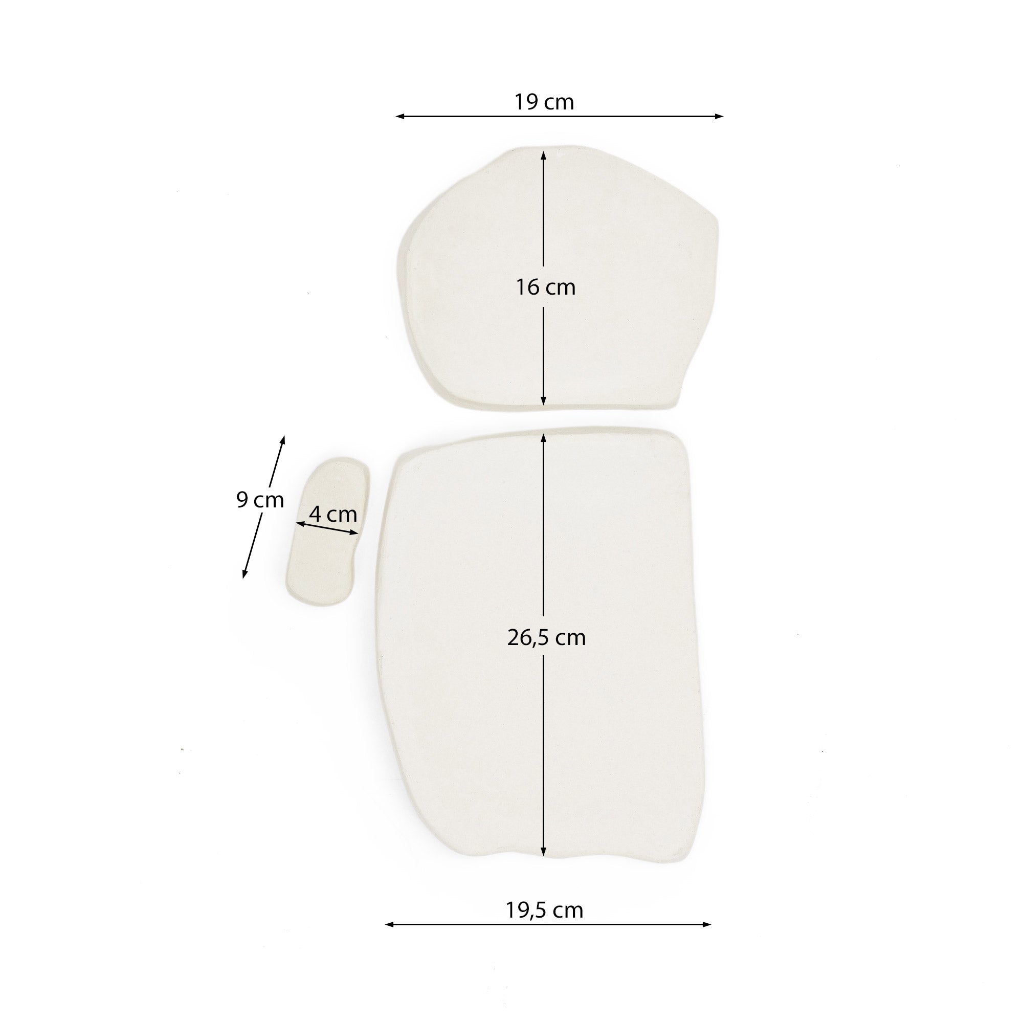 Entdecken Sie das Siluna 3er Set Wanddeko von Kave Home: Nachhaltige Pappmaché-Paneele für eine stilvolle und akustisch optimierte Wandgestaltung.