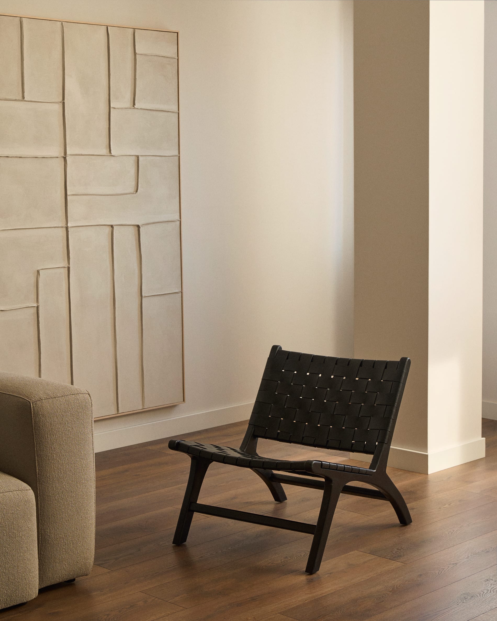 Leinwand Klis von Kave Home, 120x200 cm, aus Leinen mit weissen geometrischen Mustern. Perfekt für zeitgemässe Raumgestaltung.