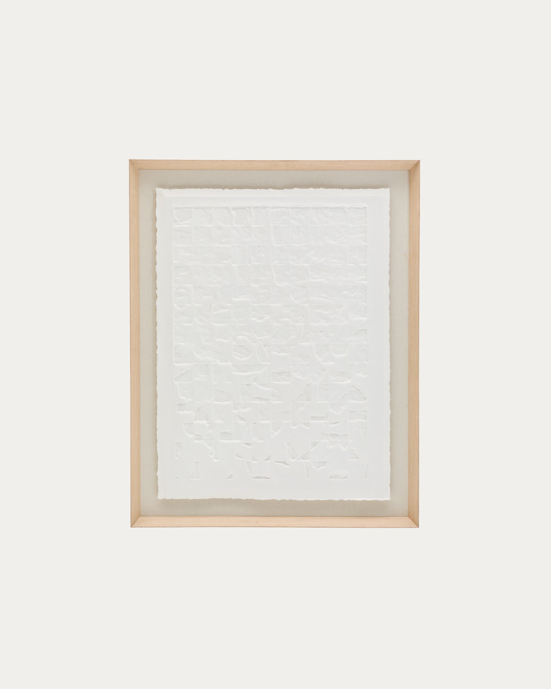 Annia von Kave Home: Ein 90x70 cm Kunstwerk aus weissem Pappmaché, handgefertigt mit einzigartiger Textur, leicht und elegant.