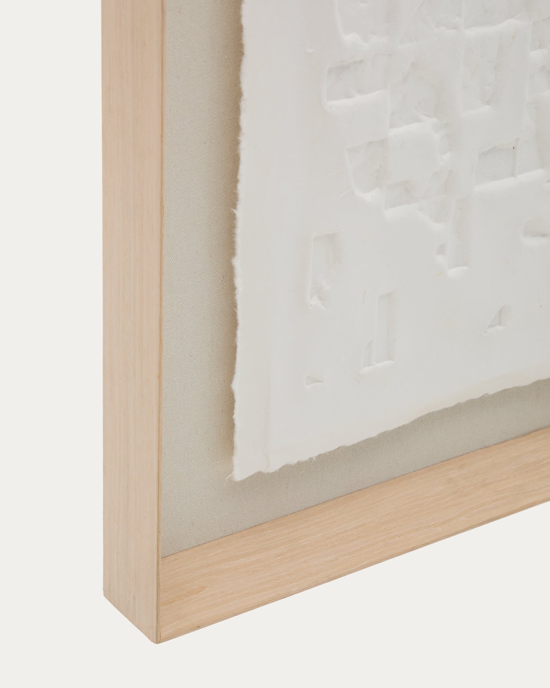 Verleihen Sie Ihren Wänden mit dem 90 x 70 cm großen Bild Annia von Kave Home aus hochwertigem Pappmaché eine elegante Note.