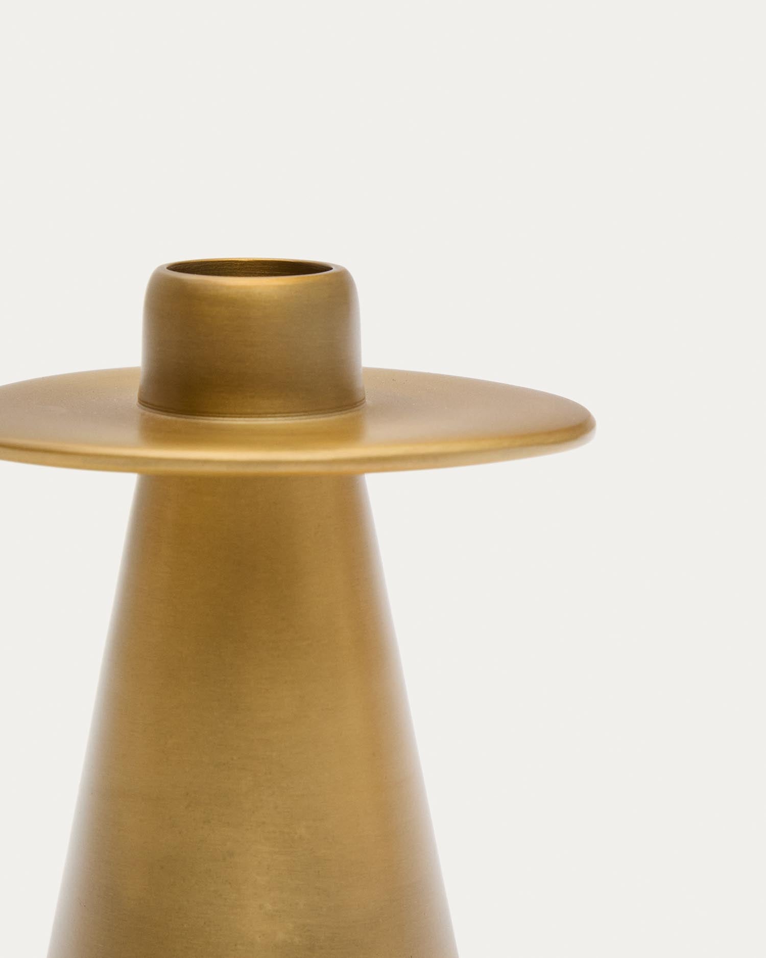 Eleganter Kerzenhalter Aiko aus goldfarbenem Aluminium, perfekt für stimmungsvolle Lichtakzente und stilvolle Wohnraumgestaltung.