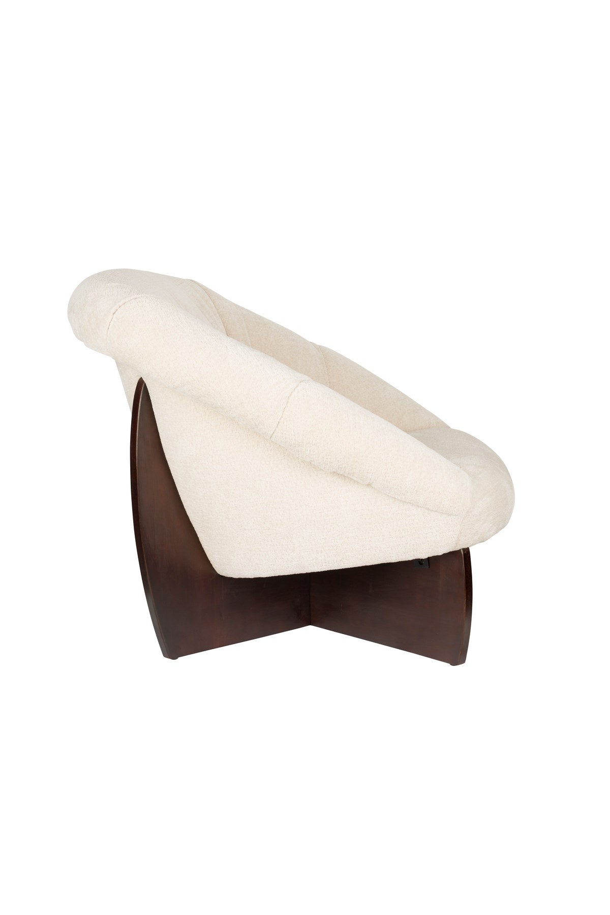 Emilius Loungestuhl in Beige präsentiert im Onlineshop von KAQTU Design AG. Sessel ist von Dutchbone