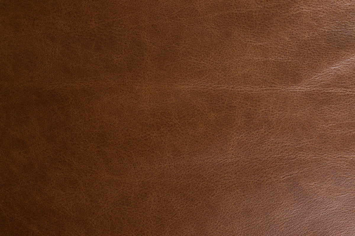 Sofa Douglas in Schokolade präsentiert im Onlineshop von KAQTU Design AG. 2er Sofa ist von Dutchbone