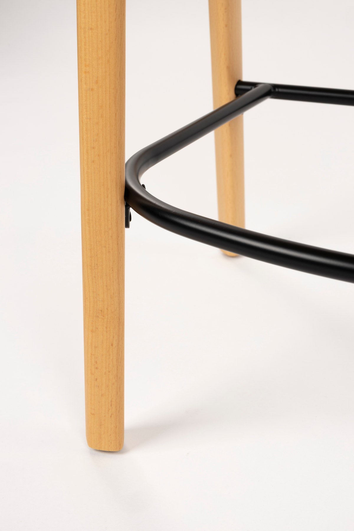 Barhocker Babington in Beige präsentiert im Onlineshop von KAQTU Design AG. Barhocker ist von Dutchbone