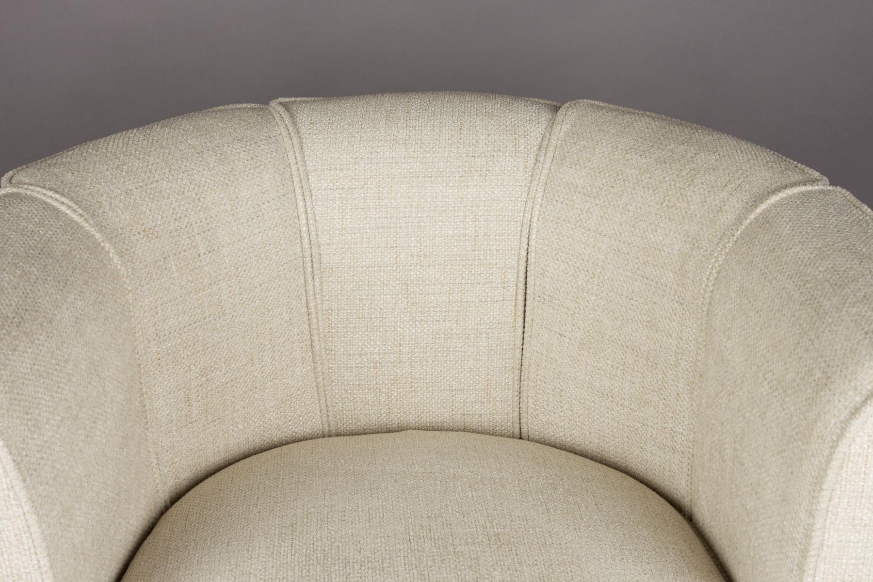 Sessel Flower in Beige präsentiert im Onlineshop von KAQTU Design AG. Sessel ist von Dutchbone