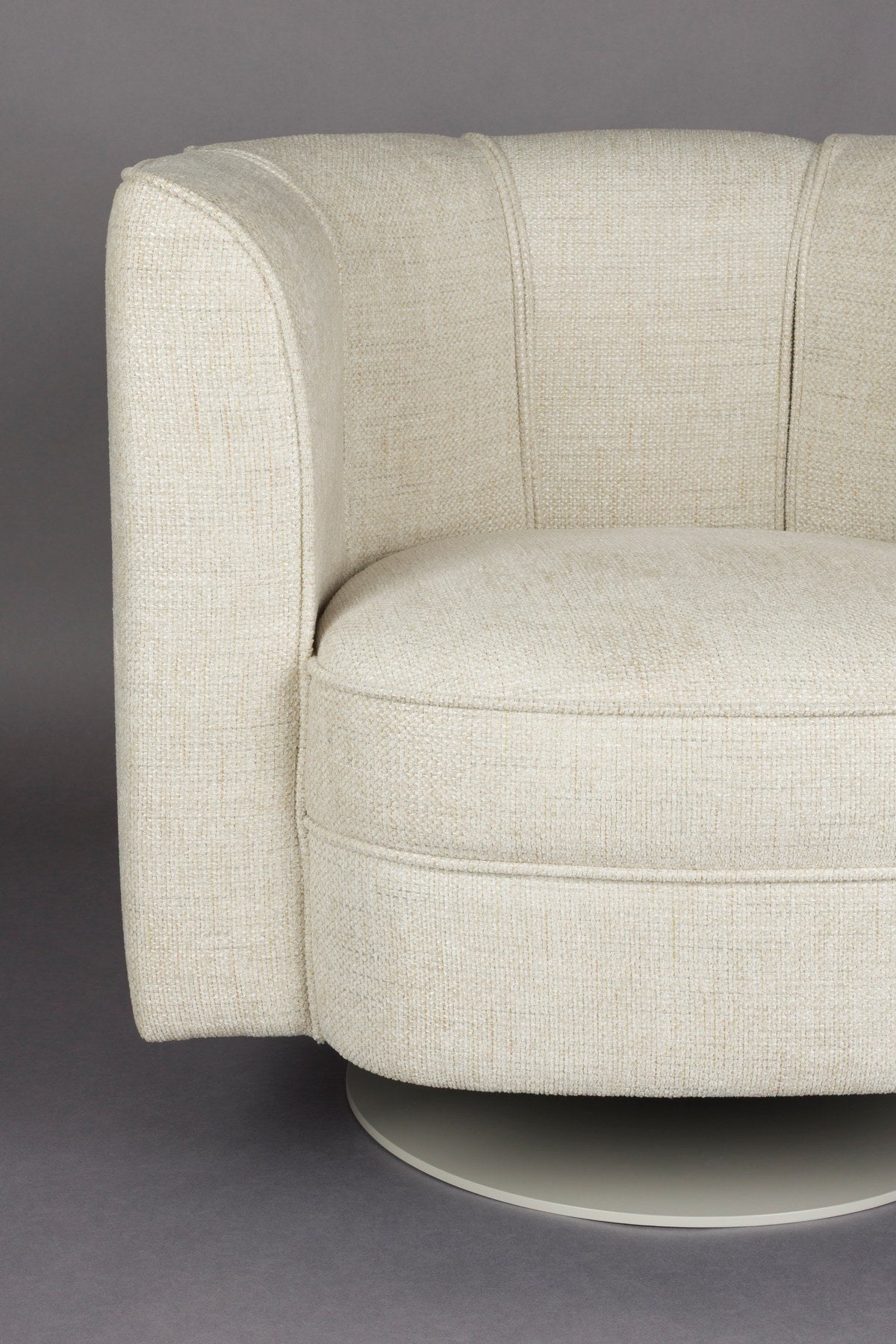 Sessel Flower in Beige präsentiert im Onlineshop von KAQTU Design AG. Sessel ist von Dutchbone