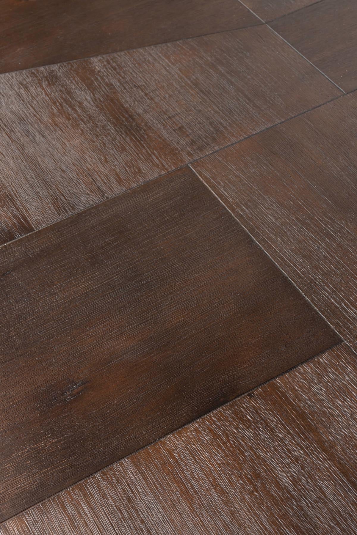 Dining Table Bruneau in präsentiert im Onlineshop von KAQTU Design AG. Esstisch ist von Dutchbone