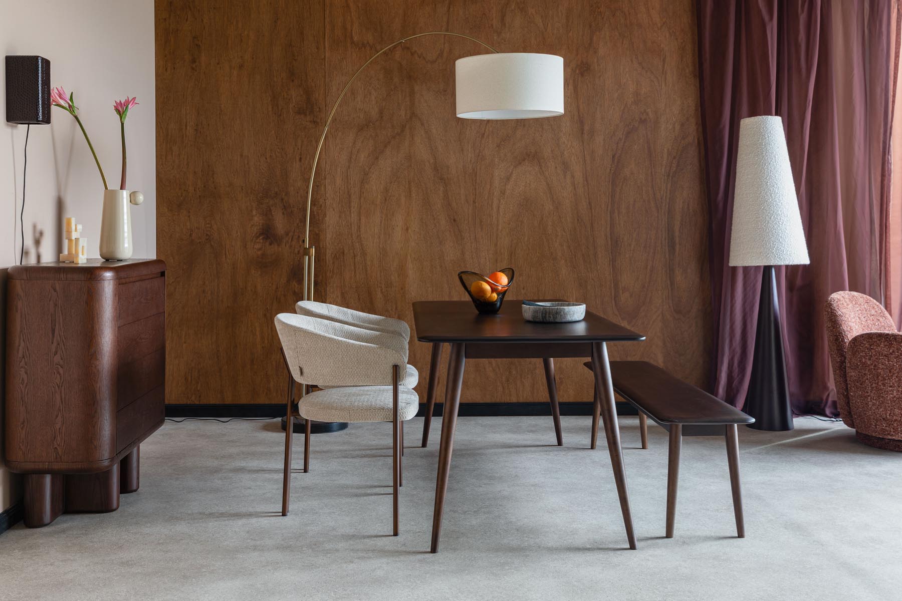 Esstisch Elroy in Braun präsentiert im Onlineshop von KAQTU Design AG. Esstisch ist von Dutchbone