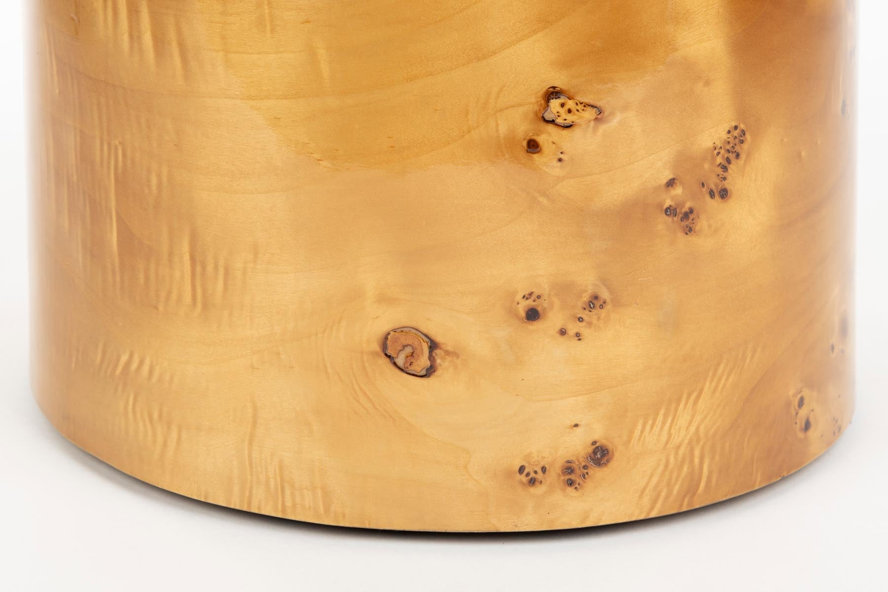 Stuhl Burlin in Braun präsentiert im Onlineshop von KAQTU Design AG. Hocker ist von Dutchbone