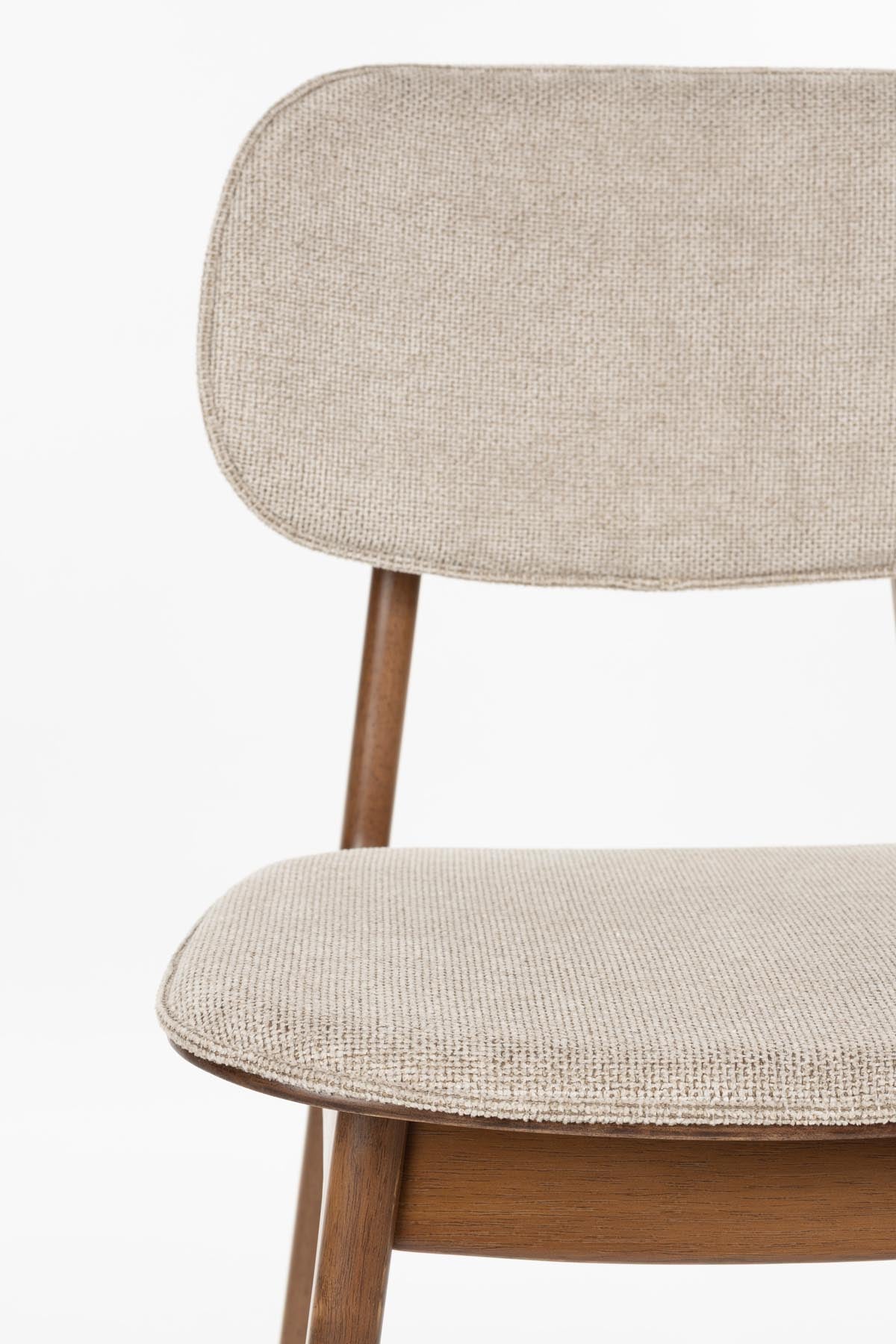 Stuhl Marais in Braun präsentiert im Onlineshop von KAQTU Design AG. Stuhl ist von Dutchbone