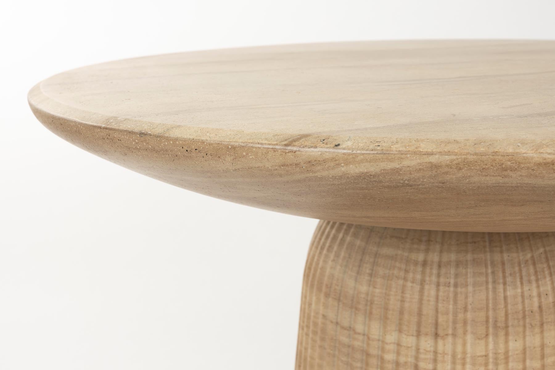 Gartentisch Brison in Grau präsentiert im Onlineshop von KAQTU Design AG. Gartentisch ist von Dutchbone