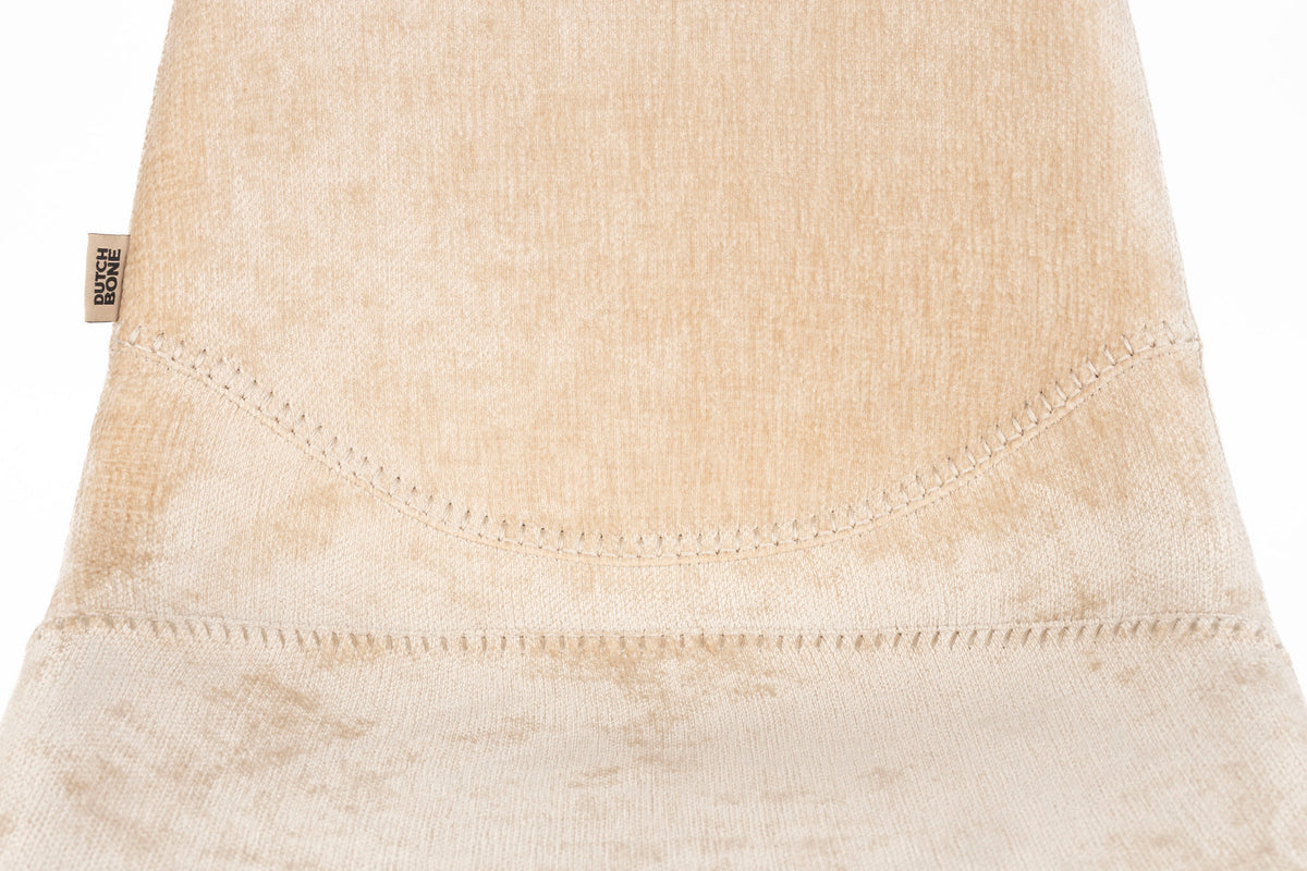Stuhl Franky in Beige präsentiert im Onlineshop von KAQTU Design AG. Stuhl ist von Dutchbone