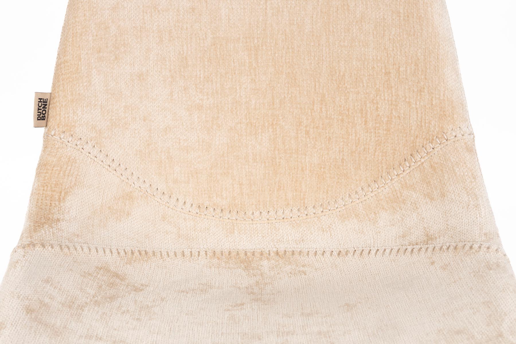 Stuhl Franky in Beige präsentiert im Onlineshop von KAQTU Design AG. Stuhl ist von Dutchbone