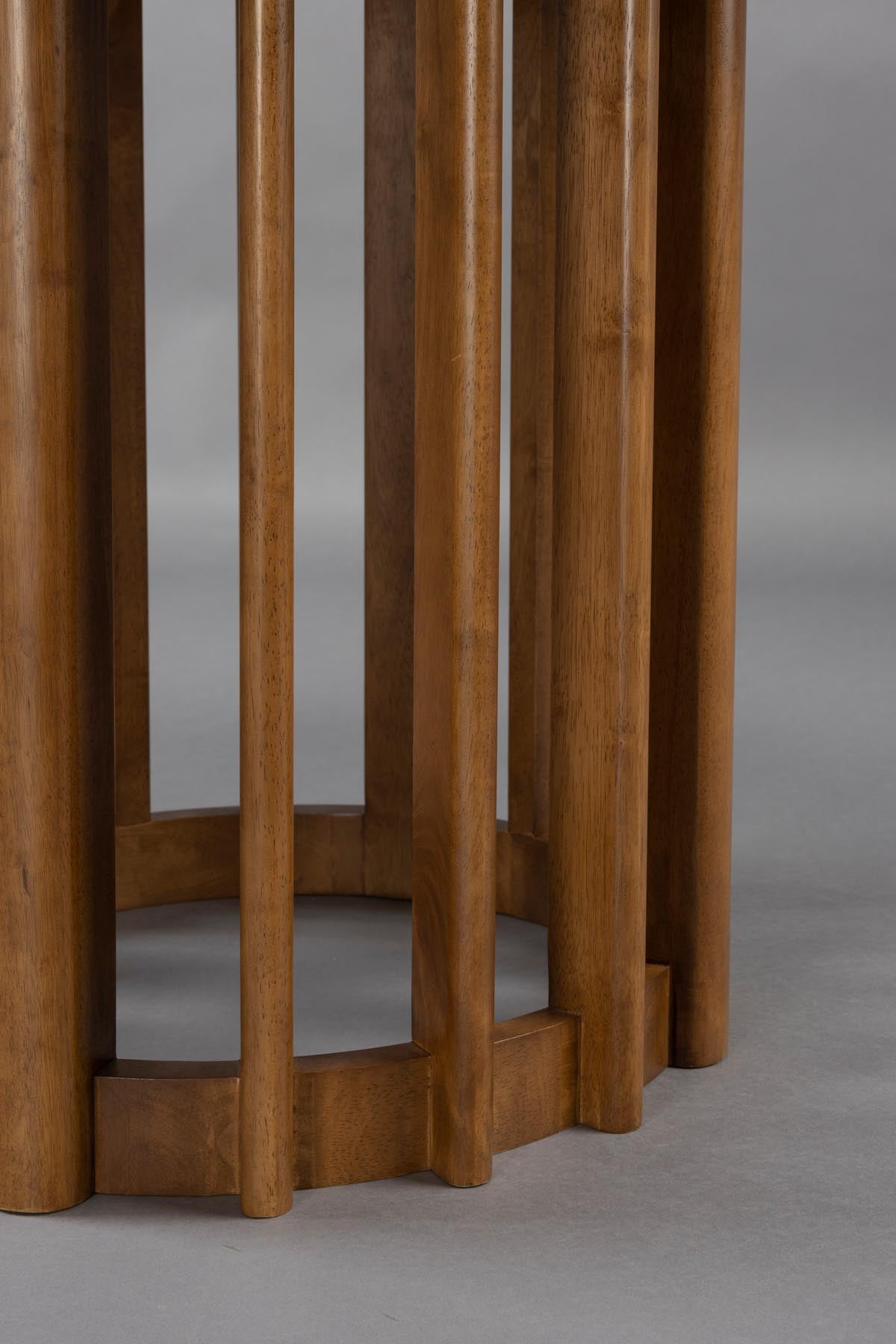 Tisch Barlet in Walnuss präsentiert im Onlineshop von KAQTU Design AG. Esstisch ist von Dutchbone