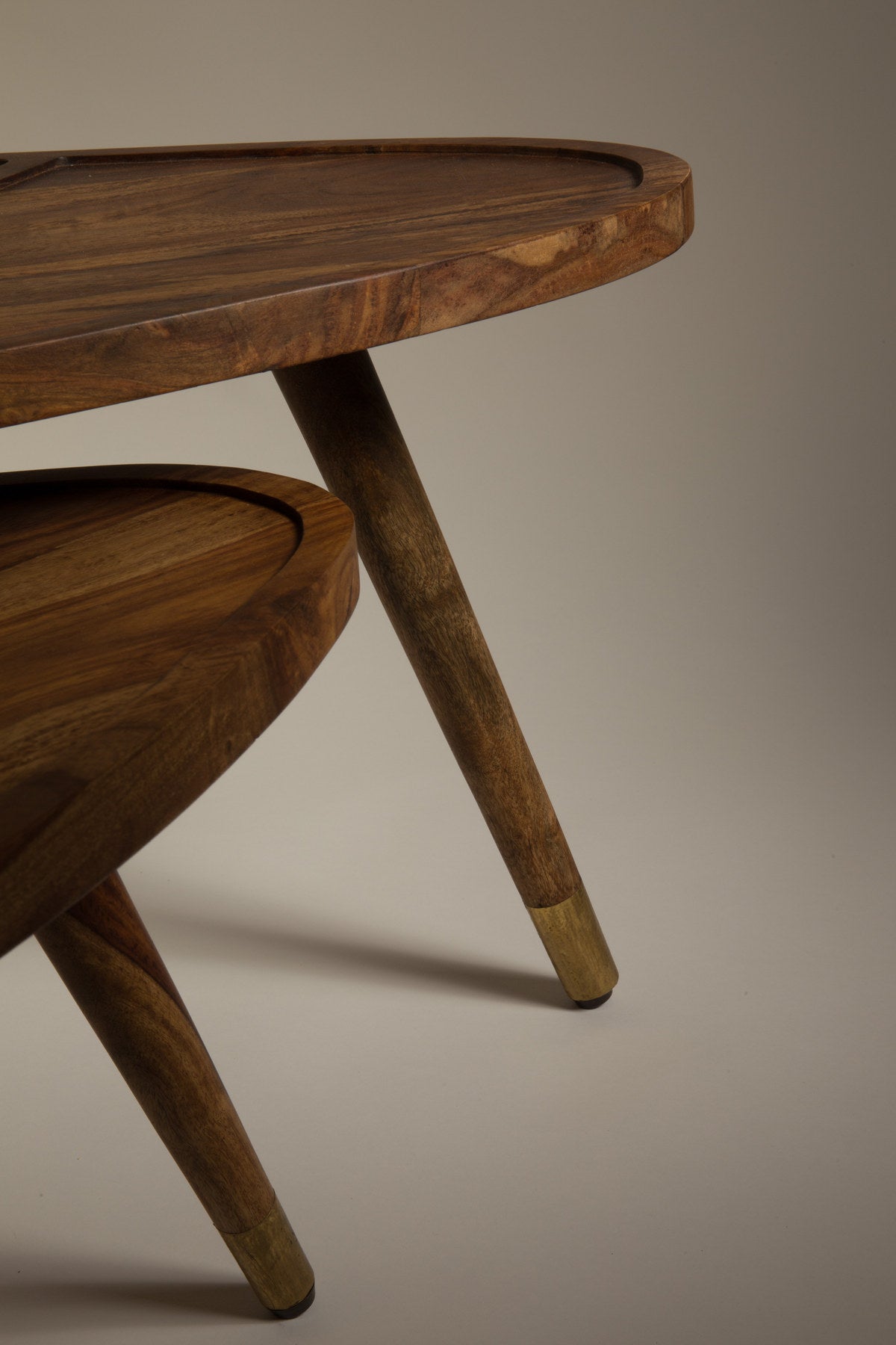 Beistelltisch Sham im 2er Set in Braun präsentiert im Onlineshop von KAQTU Design AG. Couchtisch ist von Dutchbone