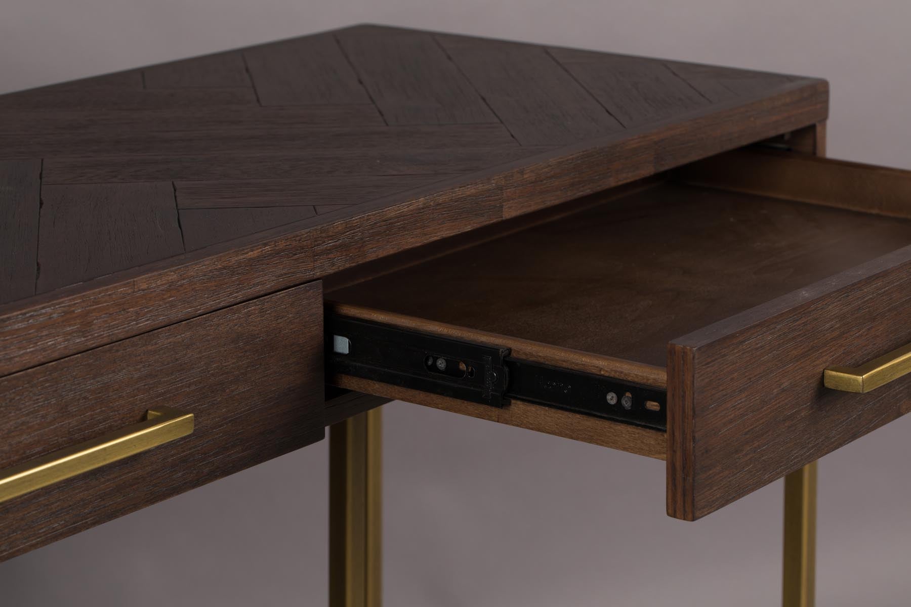 Konsolentisch Class in Braun/Messing präsentiert im Onlineshop von KAQTU Design AG. Schreibtisch ist von Dutchbone