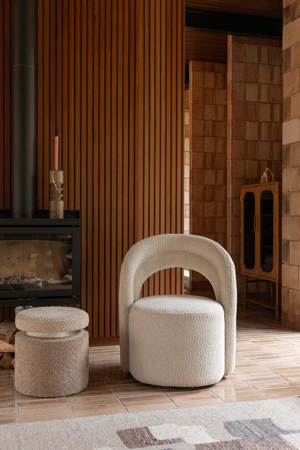 Loungesessel Seina Drehstuhl Beige in Beige präsentiert im Onlineshop von KAQTU Design AG. Drehsessel ist von Dutchbone