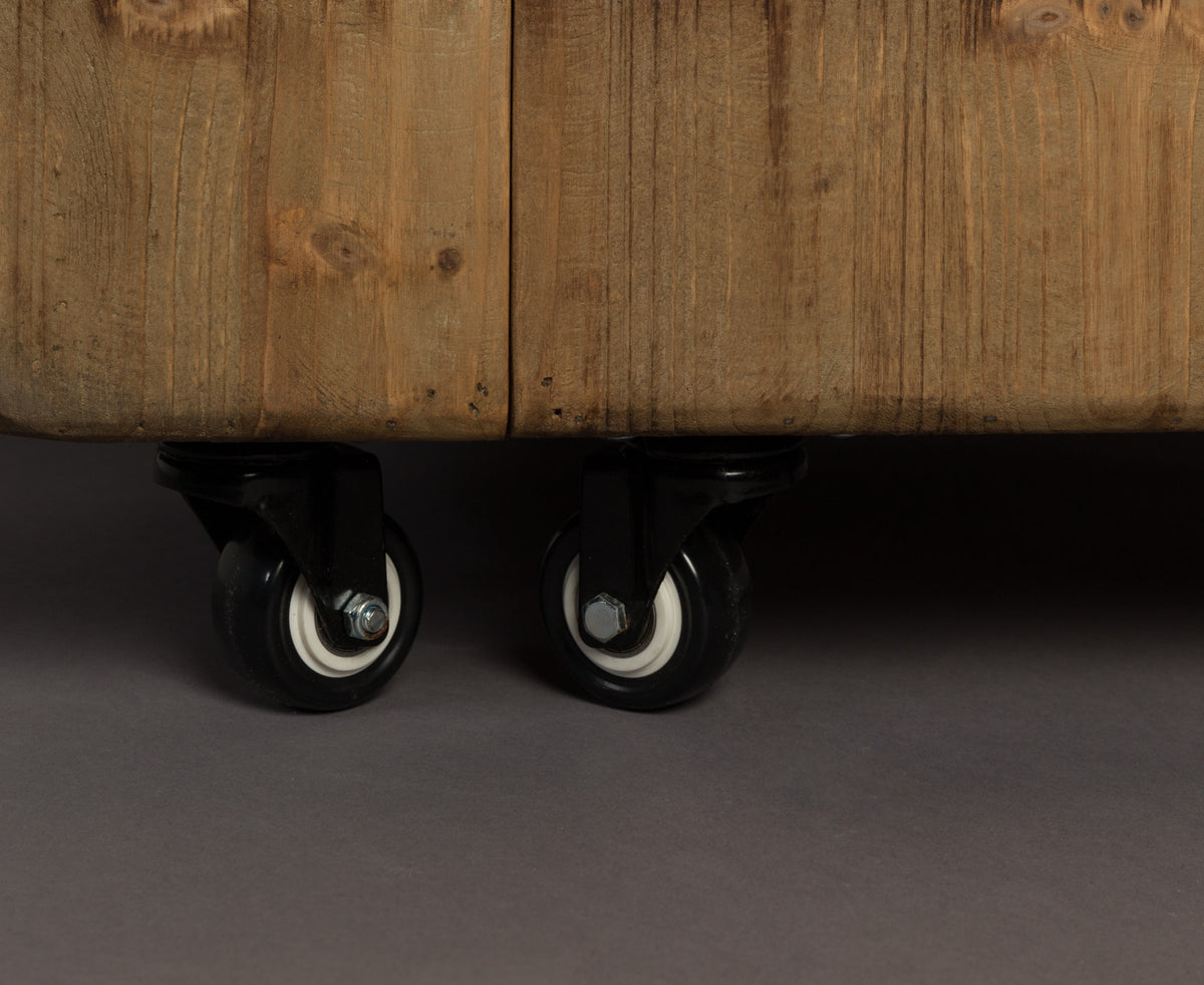 Cabinet Lico in Braun präsentiert im Onlineshop von KAQTU Design AG. Weinregal ist von Dutchbone