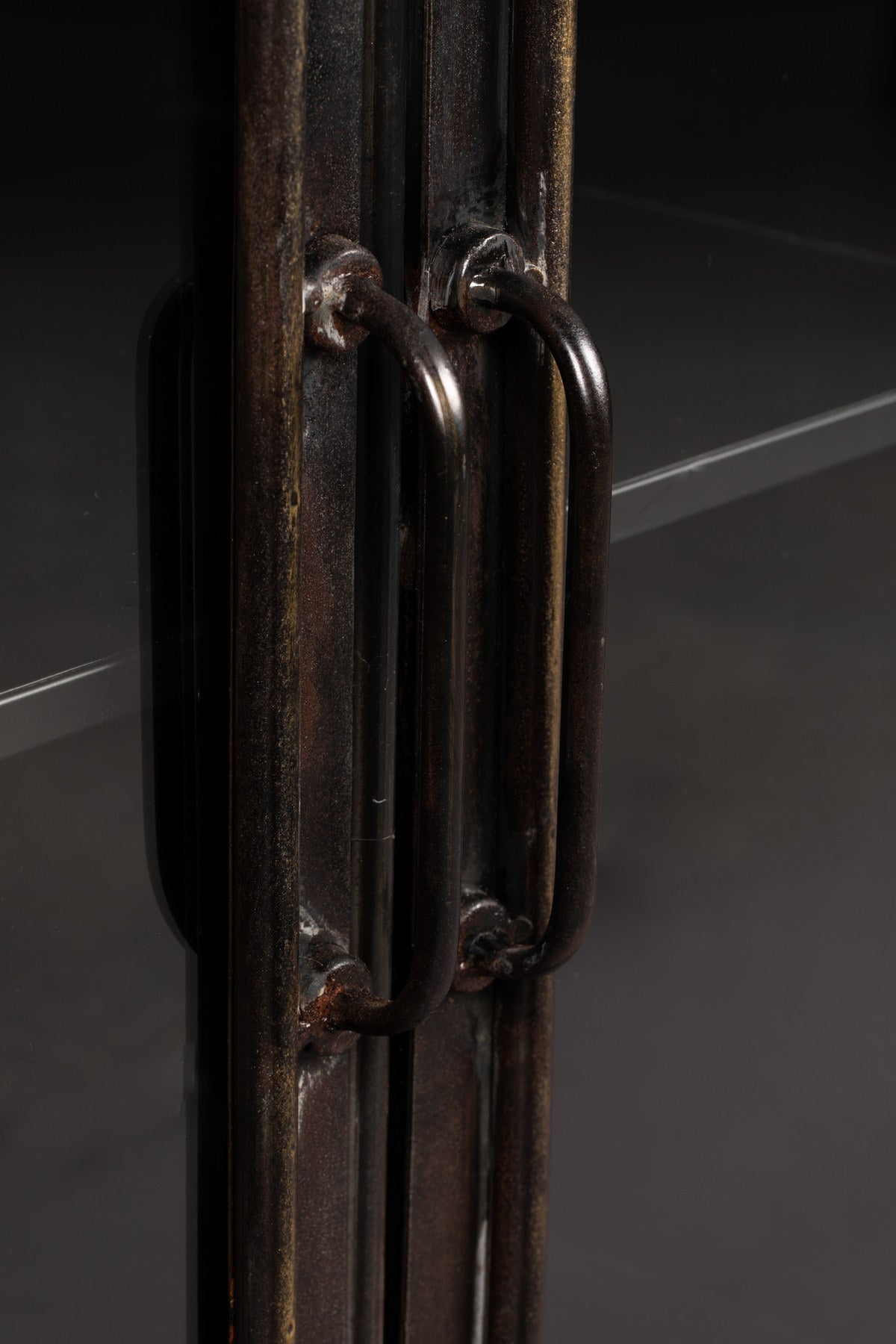 Sideboard Denza in Schwarz präsentiert im Onlineshop von KAQTU Design AG. Sideboard ist von Dutchbone