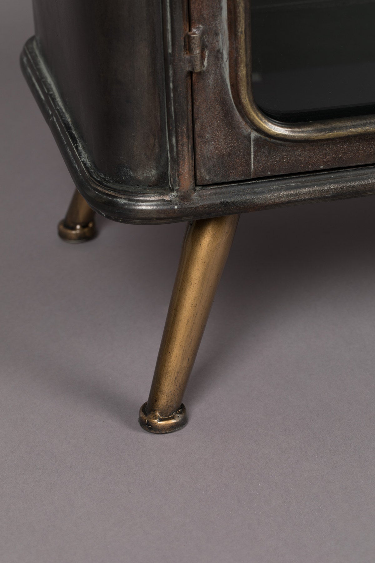 Sideboard Denza in Schwarz präsentiert im Onlineshop von KAQTU Design AG. Sideboard ist von Dutchbone