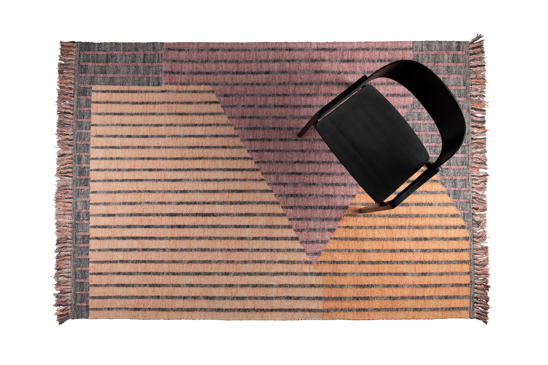 Teppich Hampton in Lilac präsentiert im Onlineshop von KAQTU Design AG. Teppich ist von Dutchbone