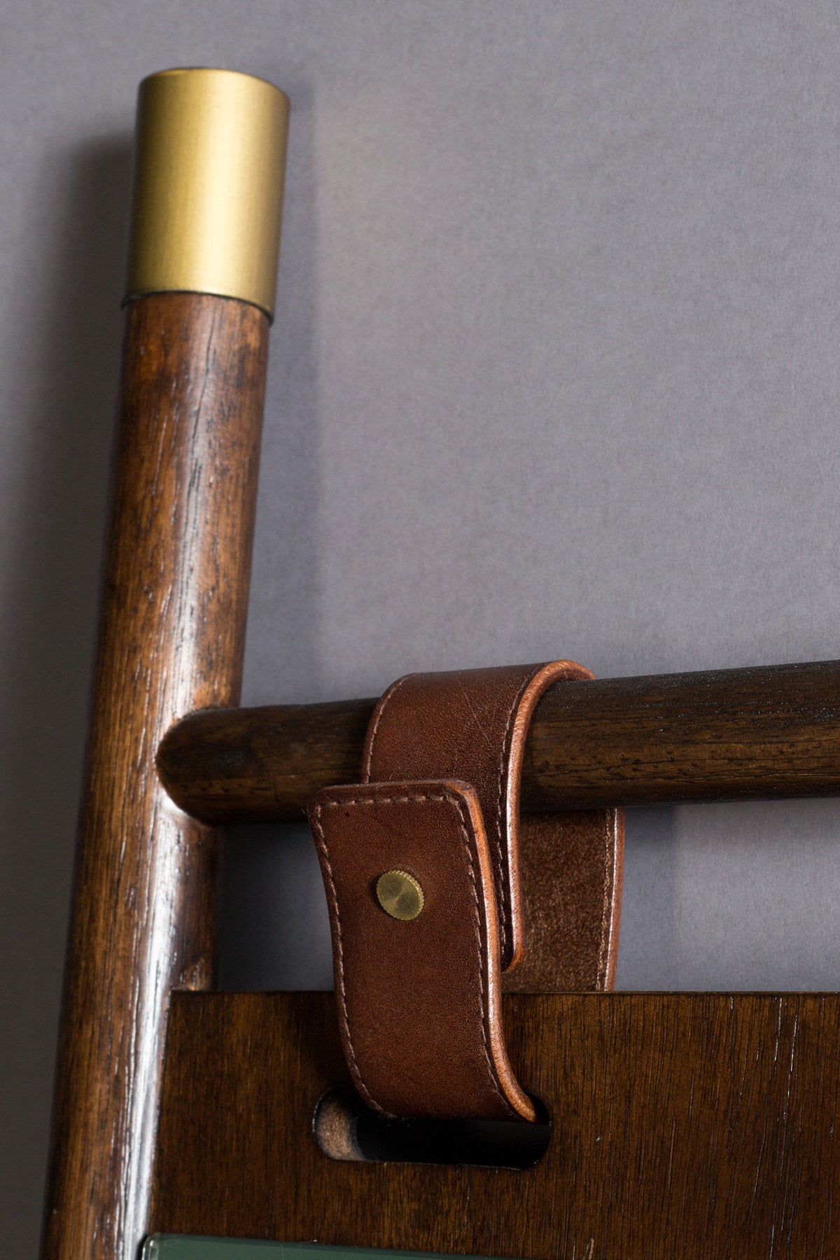 Spiegel Riva in Gold präsentiert im Onlineshop von KAQTU Design AG. Wandspiegel ist von Dutchbone