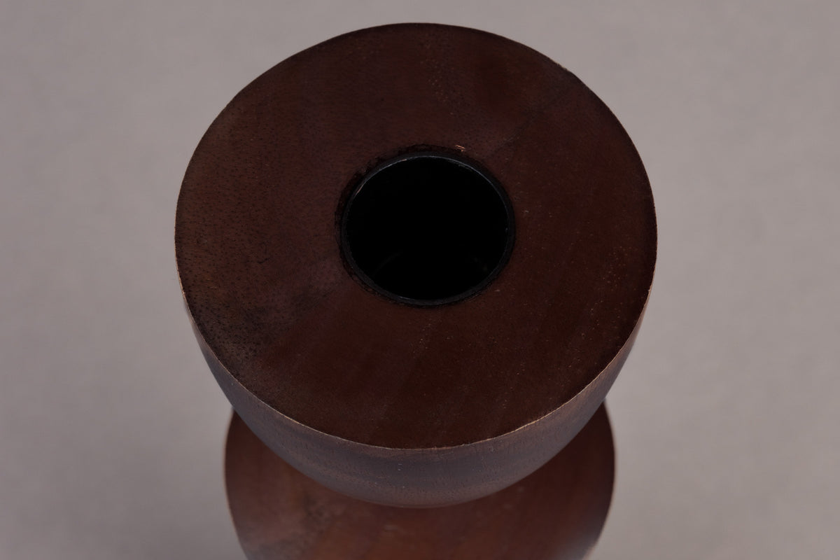 Kerzenhalter Pernilla in Braun präsentiert im Onlineshop von KAQTU Design AG. Kerzenständer ist von Dutchbone