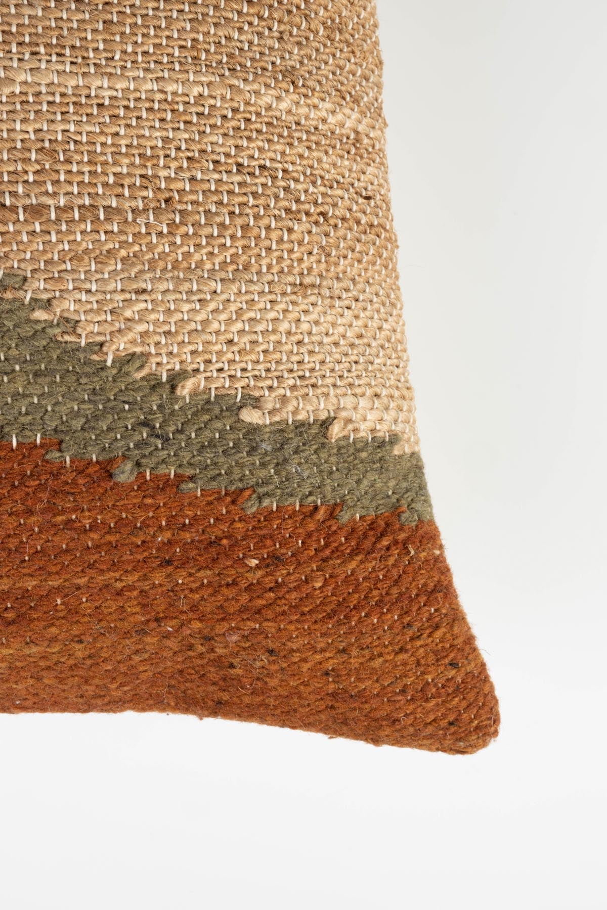 Kissen Pavillon 45x45 in Beige präsentiert im Onlineshop von KAQTU Design AG. Deko Kissen ist von Dutchbone