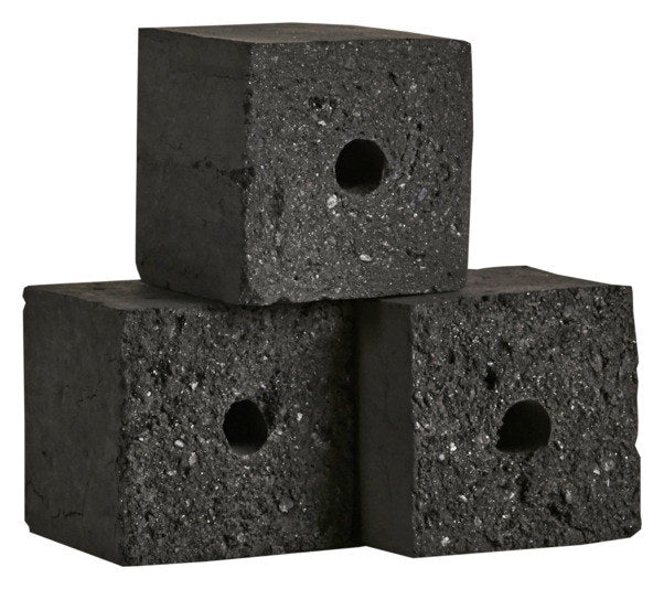 MCBRIKETT Grillkohle Kokoko Cubes 3 kg in Schwarz präsentiert im Onlineshop von KAQTU Design AG. Grillkohle ist von MCBRIKETT