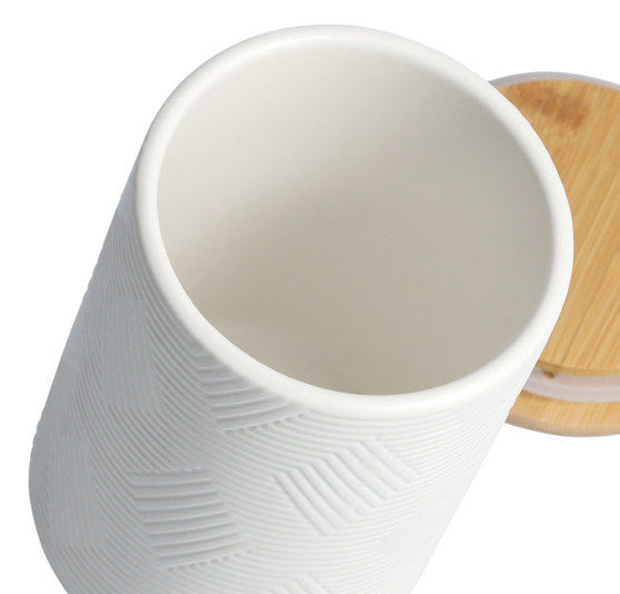 ZELLER PRESENT Vorratsdose mit Bambusdeckel weiss Steingut 770 ml in Weiss, Natur, Braun präsentiert im Onlineshop von KAQTU Design AG. Vorratsbehälter ist von ZELLER PRESENT
