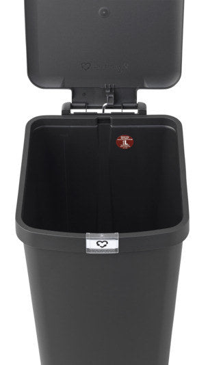 BRABANTIA Treteimer StepUp dark grey 40 l in Dark grey, Grau präsentiert im Onlineshop von KAQTU Design AG. Treteimer ist von BRABANTIA