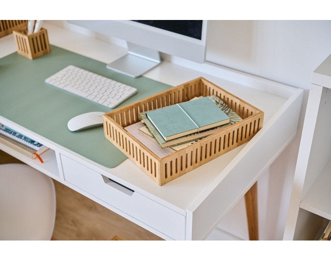 ZELLER Ablagebox Bambus 31.8x23.8x6.4 cm in Natur, Braun präsentiert im Onlineshop von KAQTU Design AG. Bürozubehör ist von ZELLER PRESENT