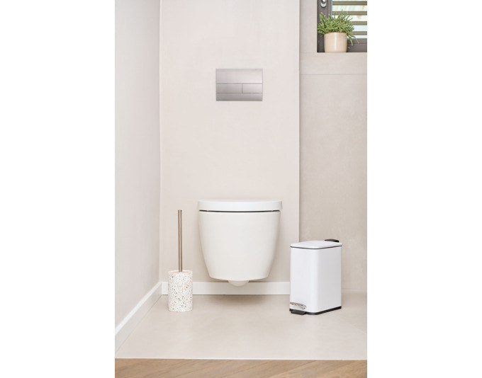 ZELLER WC-Bürstengarnitur Terrazzo ø 10.3x42 cm in Weiss, Gemustert präsentiert im Onlineshop von KAQTU Design AG. Toilettenbürste ist von ZELLER PRESENT