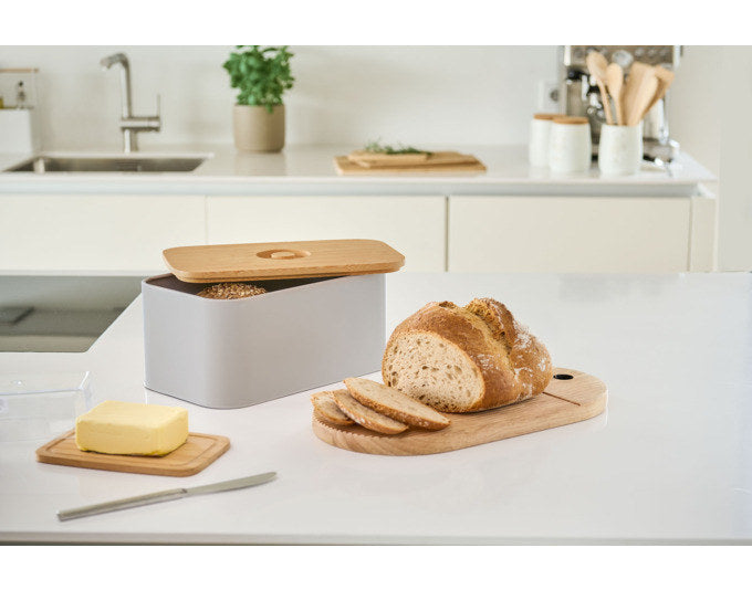 ZELLER Brotkasten mit Bambusdeckel beige 30x18x14 cm in Beige, Braun, Natur präsentiert im Onlineshop von KAQTU Design AG. Brotkorb ist von ZELLER PRESENT