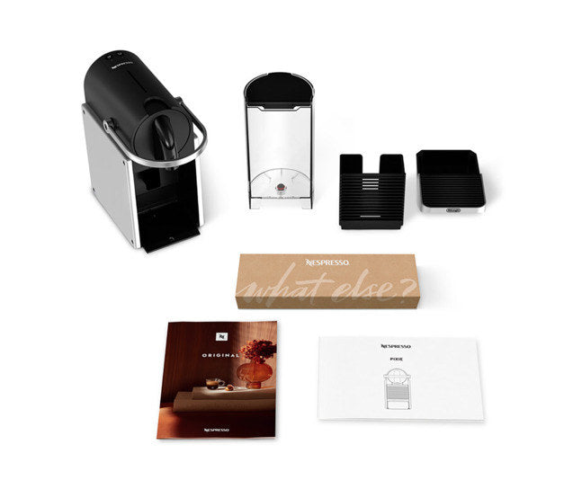 DELONGHI Nespresso Kaffeemaschine Pixie silver in Silver präsentiert im Onlineshop von KAQTU Design AG. Kaffeemaschine ist von DELONGHI