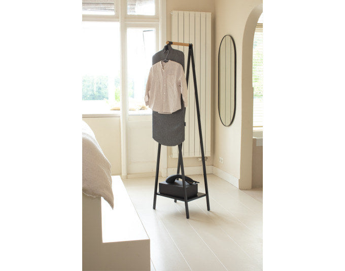 BRABANTIA Dampfbrett Linn pepper black in Pepper black, Schwarz präsentiert im Onlineshop von KAQTU Design AG. Haushaltshilfen ist von BRABANTIA
