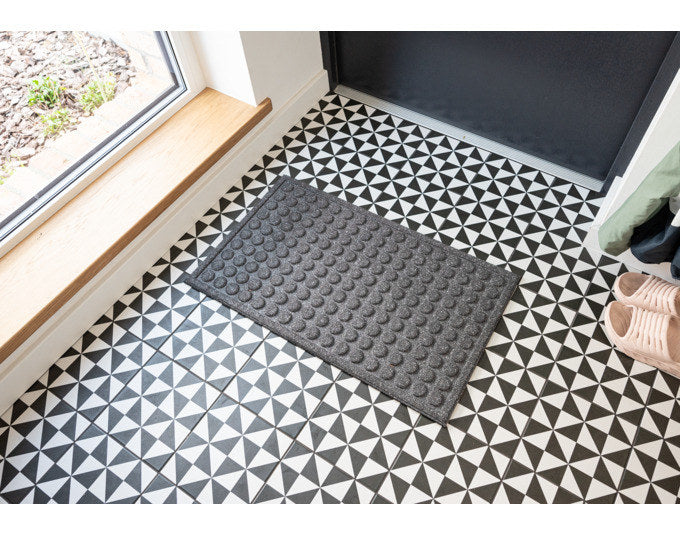 MULTY HOME Fussmatte Contours Rounds grau 50x80 cm in Grau präsentiert im Onlineshop von KAQTU Design AG. Fussmatte ist von MULTY HOME EUROPE