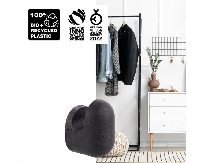 WAGNER Wandhaken Pill Klein schwarz Inkl. Schrauben+Dübel in präsentiert im Onlineshop von KAQTU Design AG. Kleiderhaken ist von WAGNER