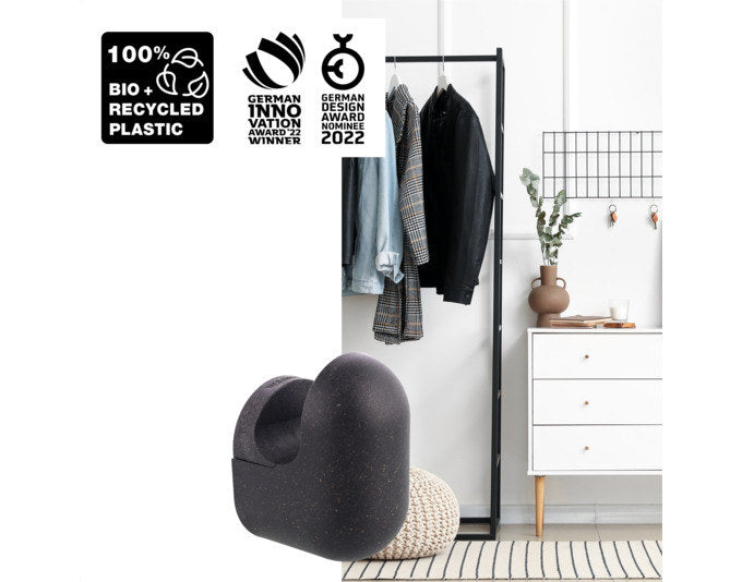 WAGNER Wandhaken Pill hooks4home 76x47x57 mm schwarz in präsentiert im Onlineshop von KAQTU Design AG. Kleiderhaken ist von WAGNER