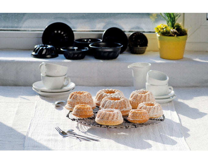 STÄDTER Gugelhupfform Set Mini ø 10x4.5 cm 2er in präsentiert im Onlineshop von KAQTU Design AG. Gugelhopfformen ist von STÄDTER