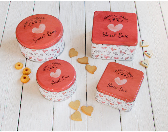 STÄDTER Gebäckdose Sweet Love ø 22x9.5 cm bunt rund in Bunt präsentiert im Onlineshop von KAQTU Design AG. Aufbewahrungsdose ist von STÄDTER