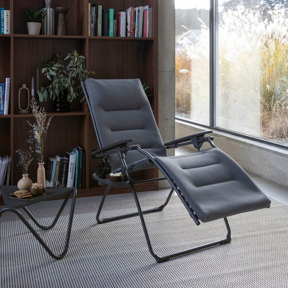 LAFUMA Relaxsessel Evolution BeComfort® silver Gestell titane in Silver, Grau, Titane präsentiert im Onlineshop von KAQTU Design AG. Liegestuhl ist von LAFUMA