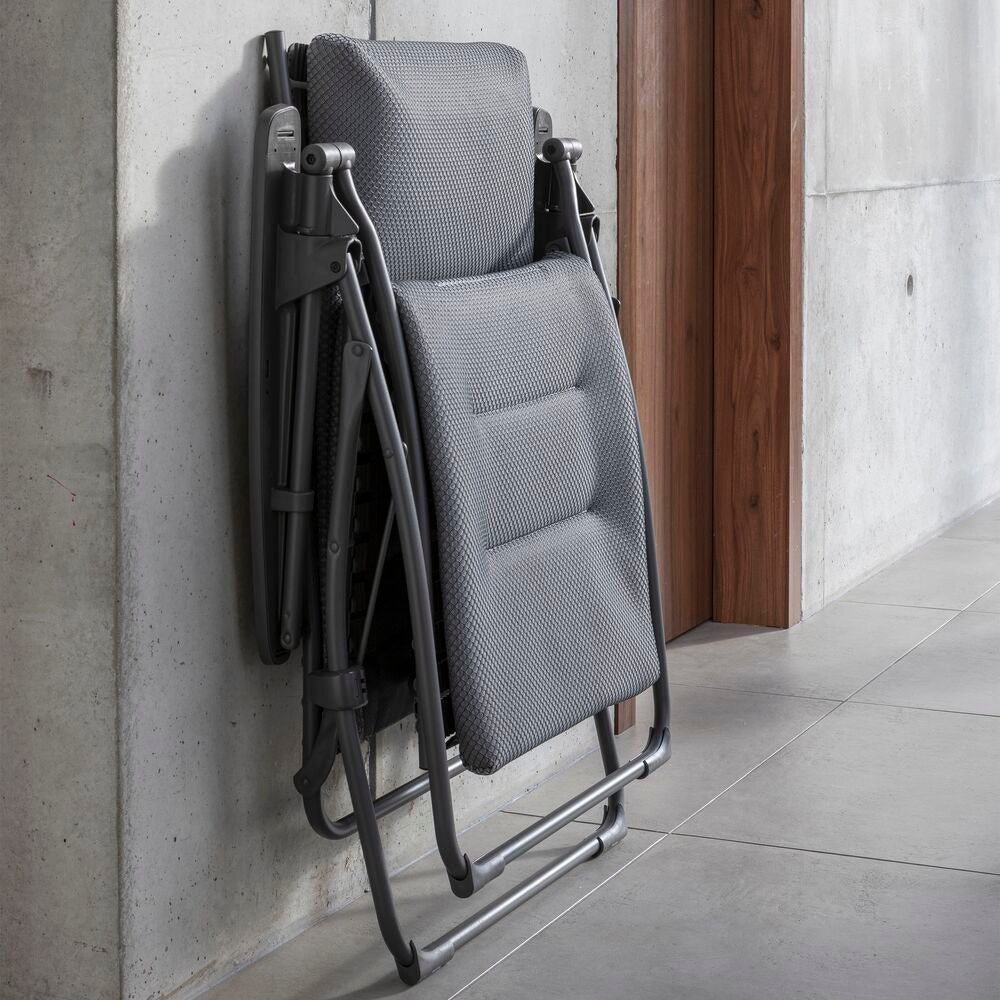 LAFUMA Relaxsessel Evolution BeComfort® silver Gestell titane in Silver, Grau, Titane präsentiert im Onlineshop von KAQTU Design AG. Liegestuhl ist von LAFUMA