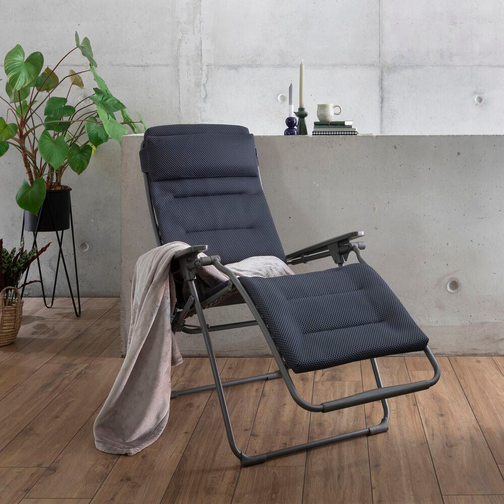LAFUMA Relaxsessel Futura BeComfort® dark grey Gestell titane in Dark grey, Grau, Titane präsentiert im Onlineshop von KAQTU Design AG. Liegestuhl ist von LAFUMA