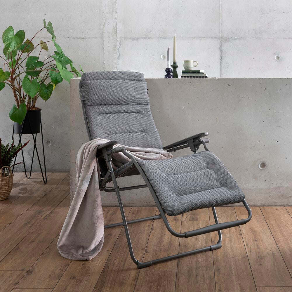 LAFUMA Relaxsessel Futura BeComfort® silver Gestell titane in Silver, Grau, Titane präsentiert im Onlineshop von KAQTU Design AG. Liegestuhl ist von LAFUMA