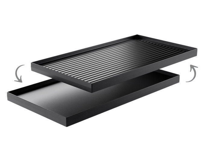 STÖCKLI Wende-Grillplatte für PizzaGrill 8 41.5x22.8x2.3 cm in Schwarz präsentiert im Onlineshop von KAQTU Design AG. Pizzagrill ist von STÖCKLI
