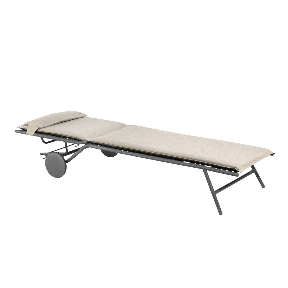 LAFUMA Liege Bayanne II Hedona latte in Latte, Weiss präsentiert im Onlineshop von KAQTU Design AG. Liegestuhl ist von LAFUMA