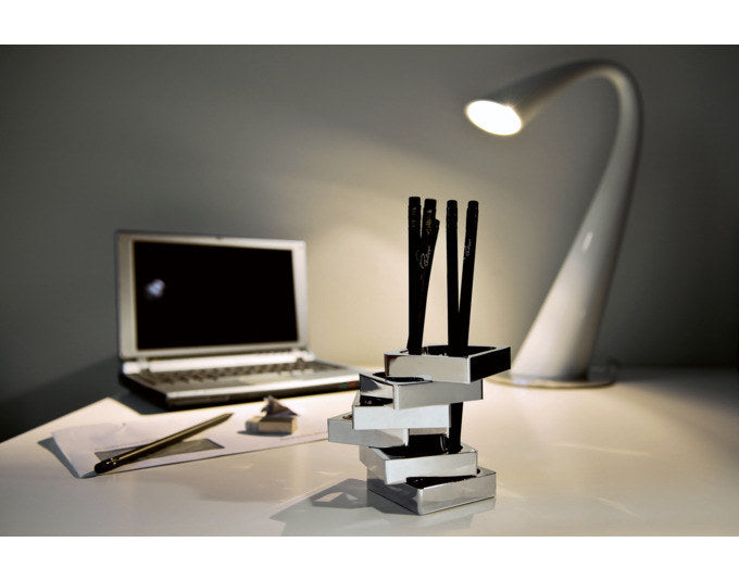PHILIPPI Stifthalter Zick Zack in Chrom, Silber präsentiert im Onlineshop von KAQTU Design AG. Bürozubehör ist von PHILIPPI