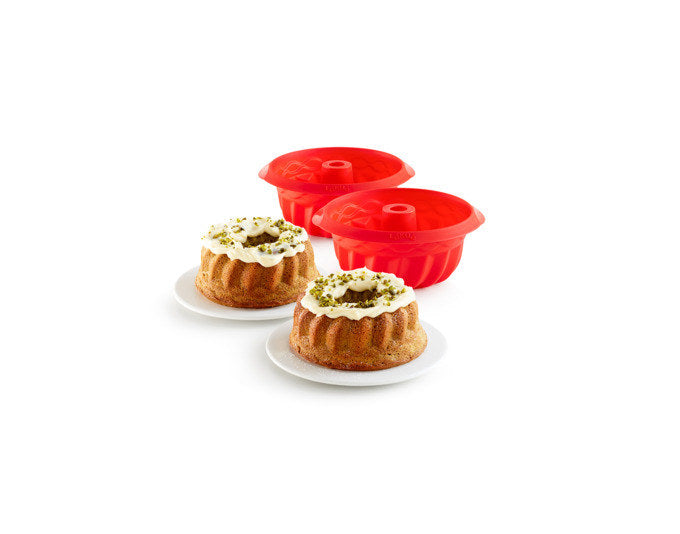 LÉKUÉ Gugelhupfform Mini Silikon 2 Stück ø 15 cm rot in Rot präsentiert im Onlineshop von KAQTU Design AG. Gugelhopfformen ist von LEKUE