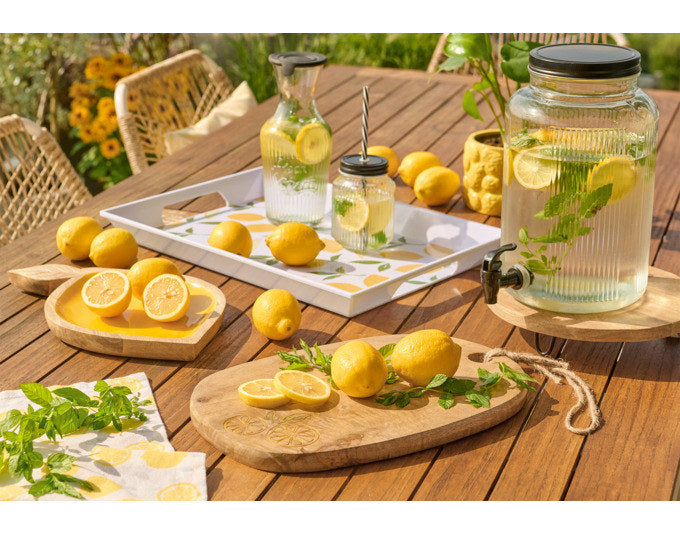 ZELLER Servier- und Schneidbrett Lemon Mangoholz 38x25x2 cm in Holzoptik, Braun präsentiert im Onlineshop von KAQTU Design AG. Schneidbrett ist von ZELLER PRESENT